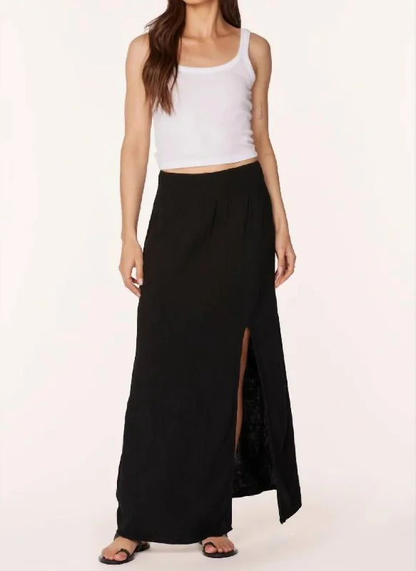 Front Slit Maxi Skirt In Black