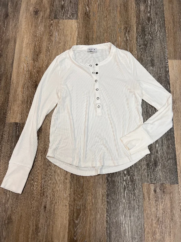 Top Long Sleeve By Evereve In White, Size: M