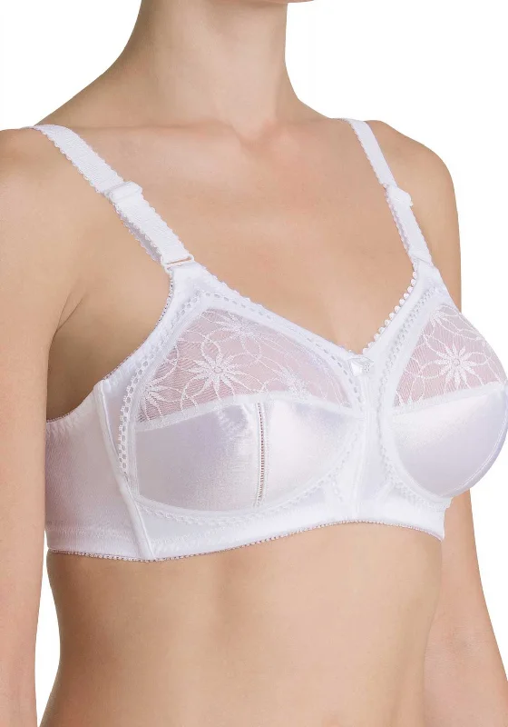 Triumph Doreen Luxury Non Wired Bra, White